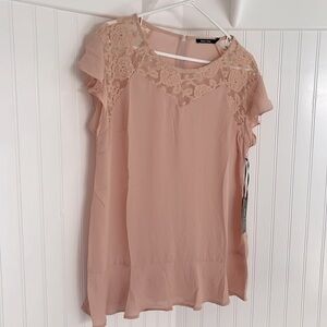 Doe & Rae Women’s Lightweight Semi-Sheer Lace Ruffle Short Sleeve Blouse…